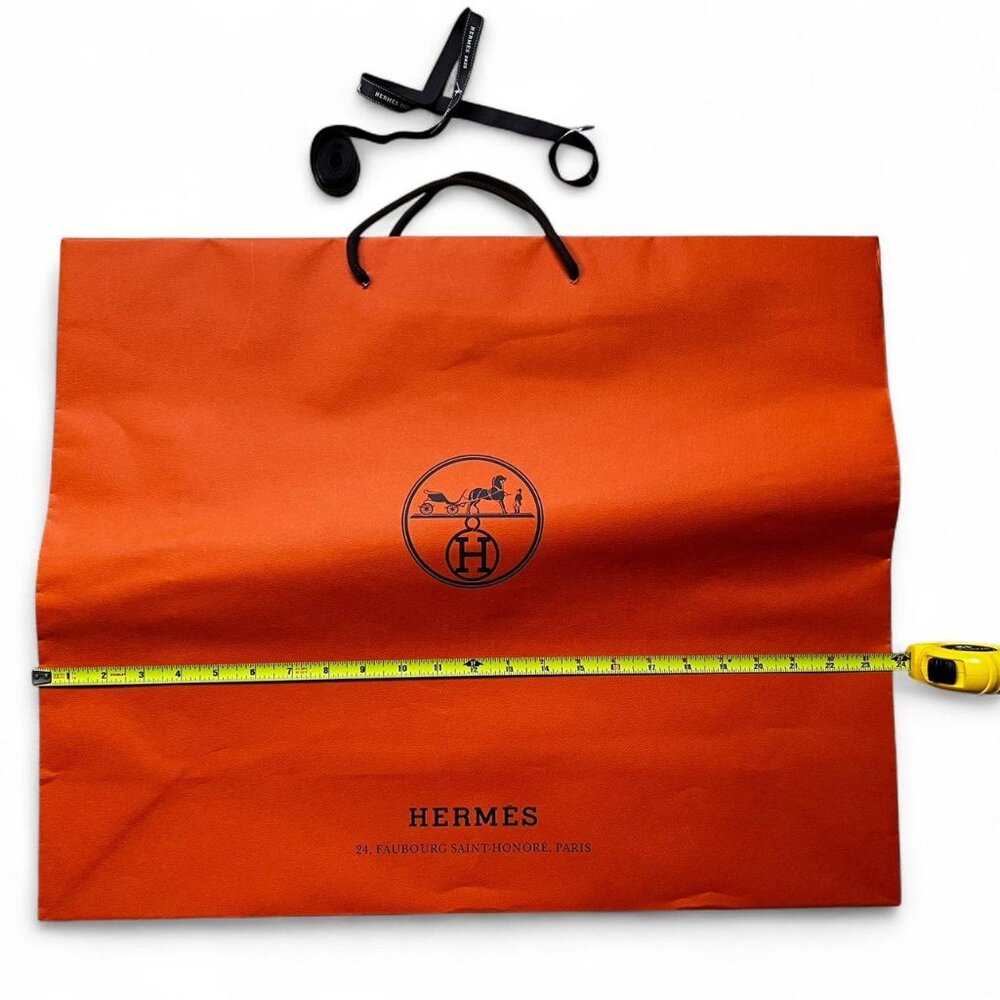 Very large Hermes gift bag 🍊